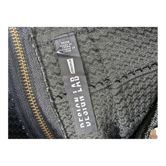 Design Lab for Lord and Taylor Sparkly Pleated Skirt Size Medium Holiday - Picture 4 of 6